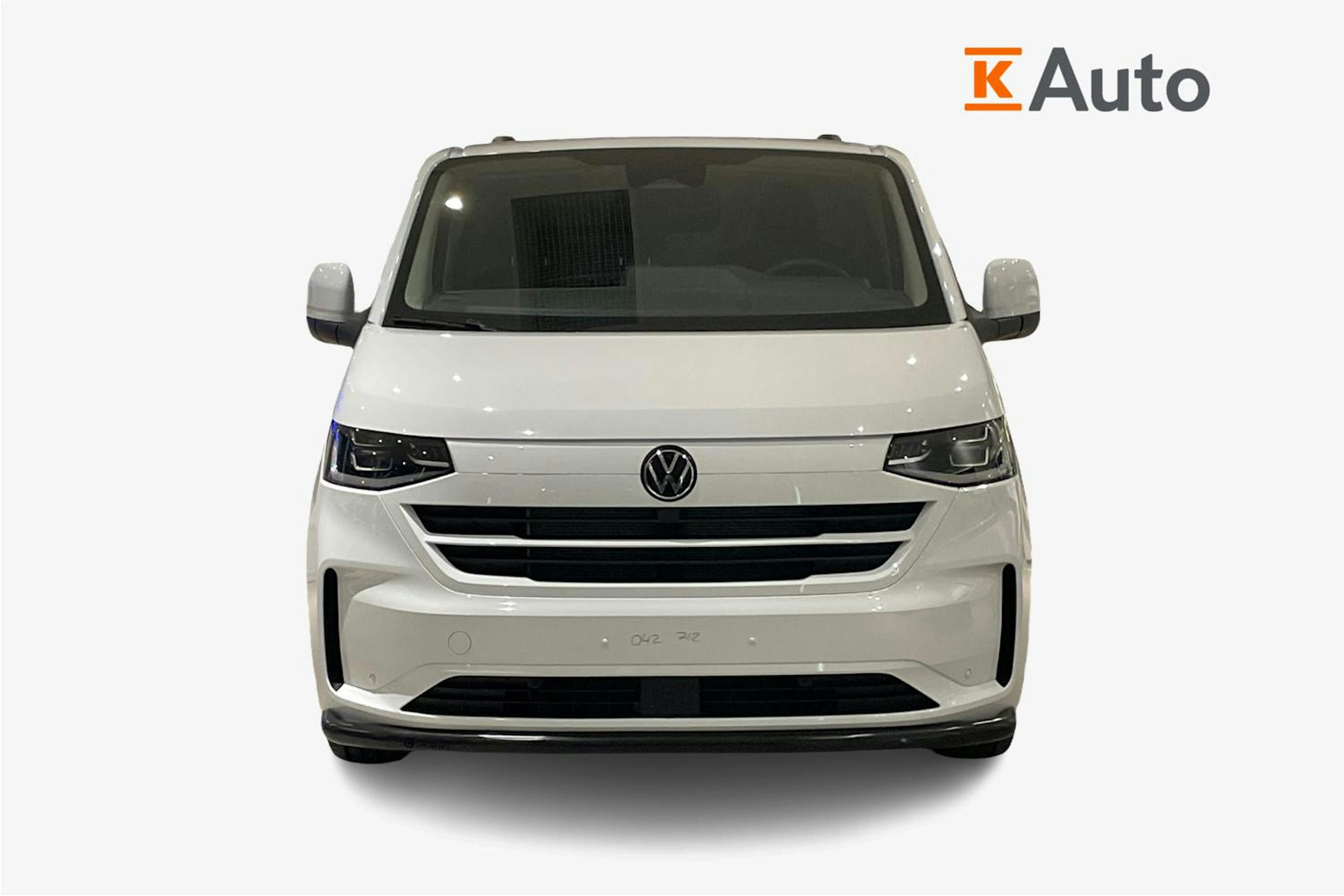 valkoinen Volkswagen Transporter 2025 kuva 5.