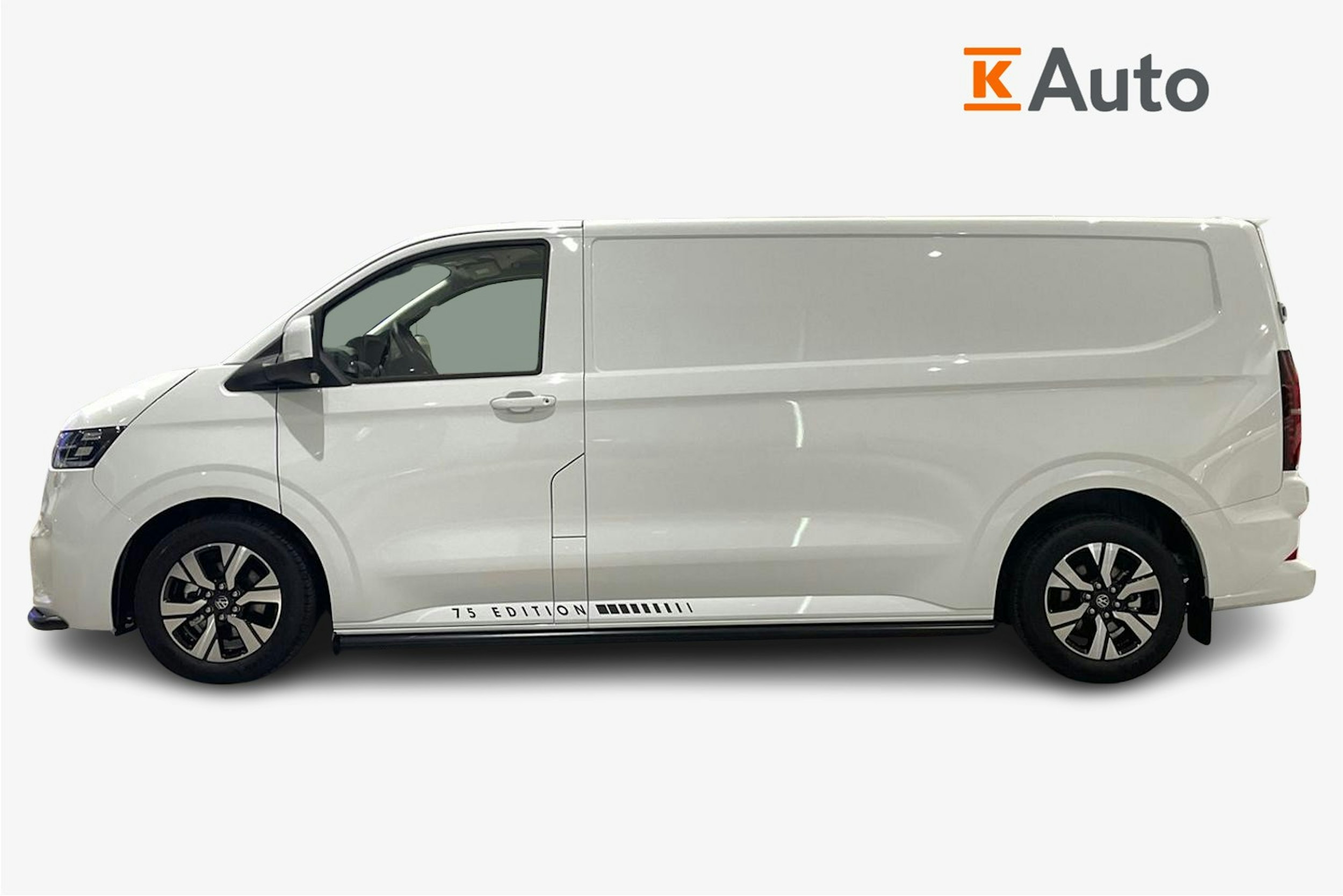 valkoinen Volkswagen Transporter 2025 kuva 7.