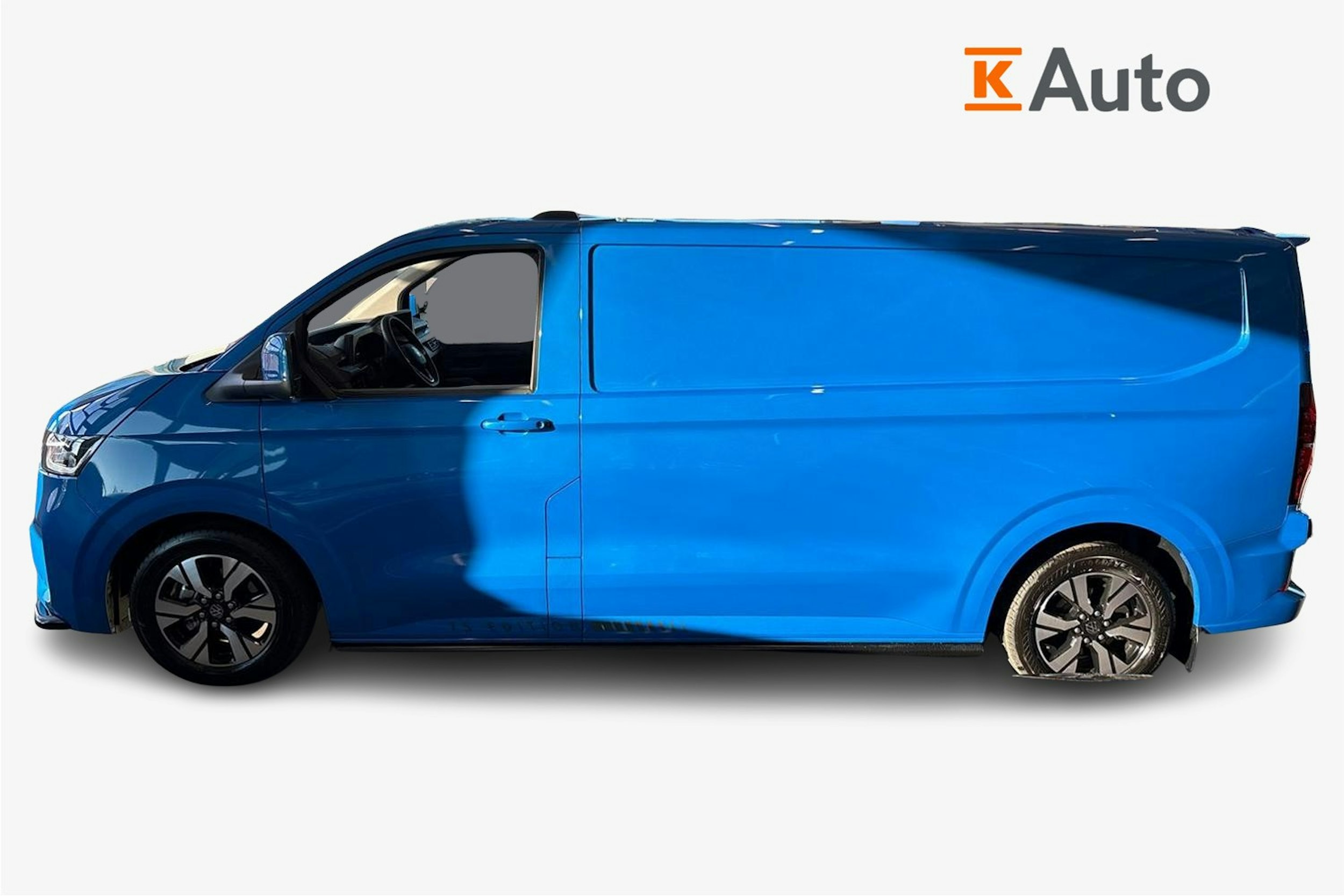 sininen Volkswagen Transporter 2025 kuva 7.