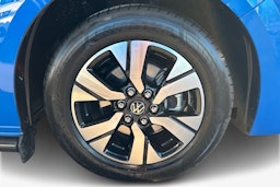 sininen Volkswagen Transporter 2025 kuva 12.