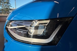 sininen Volkswagen Transporter 2025 kuva 17.