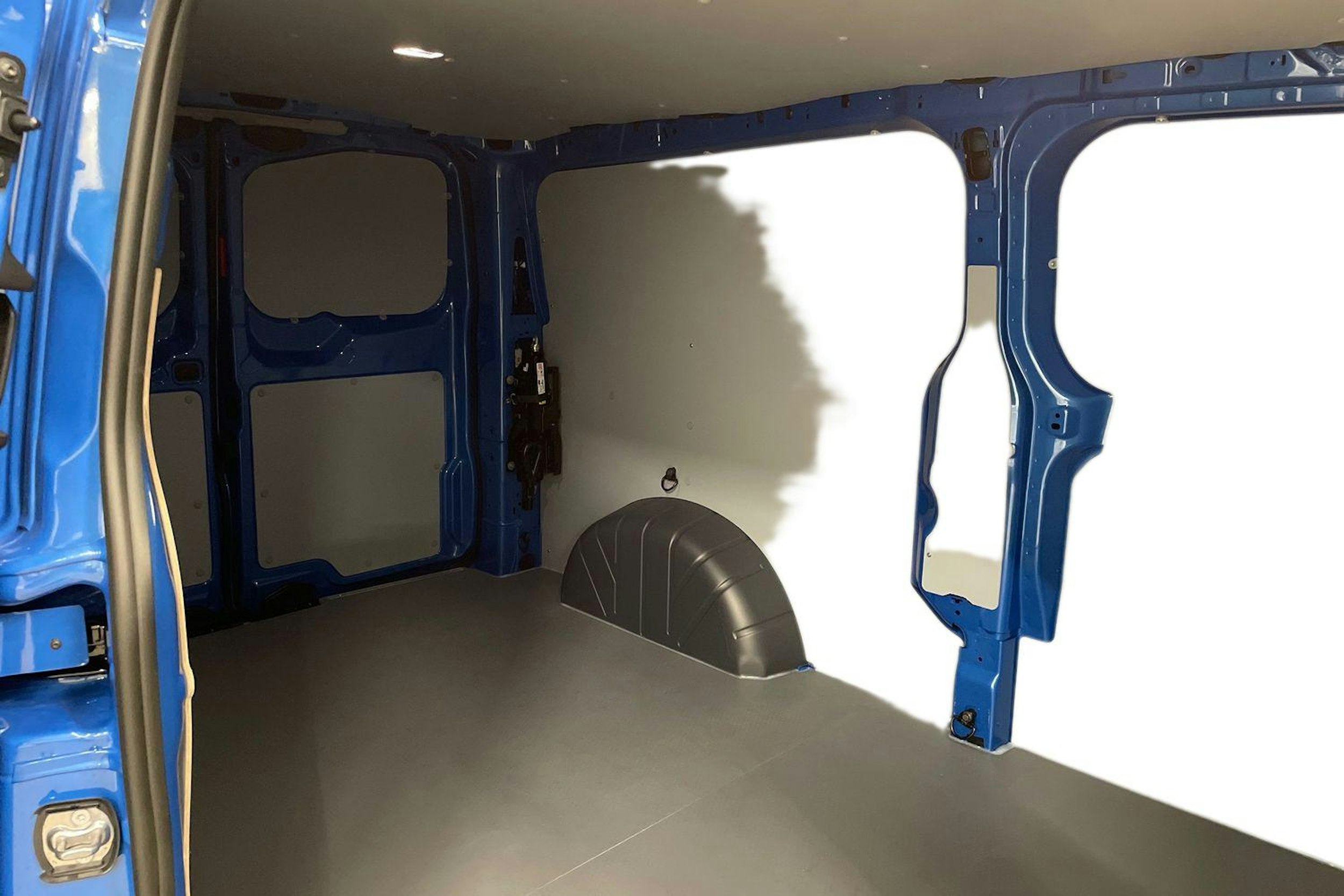 met. sininen Volkswagen Transporter 2025 kuva 11.