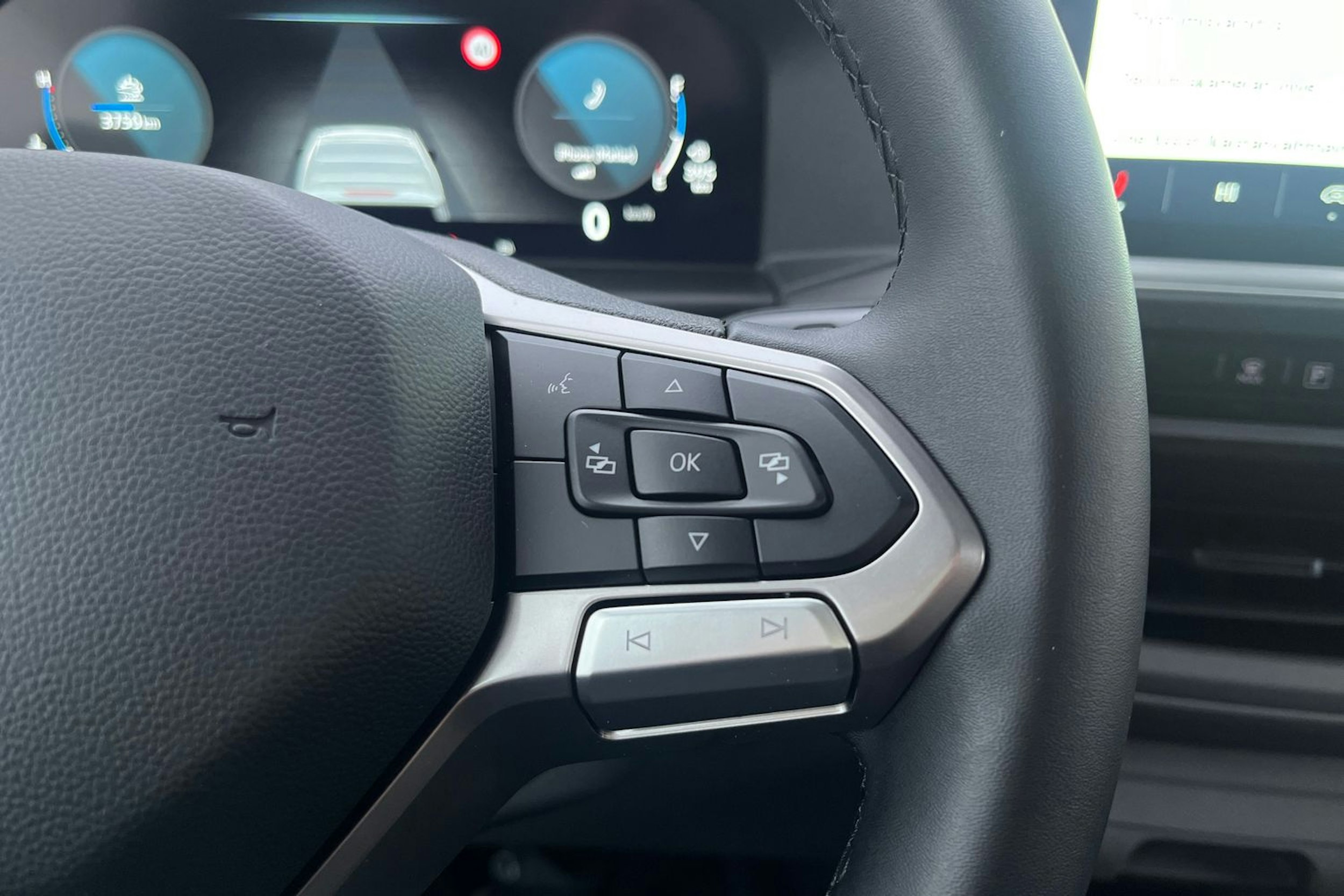 Sininen Volkswagen TRANSPORTER 2025 kuva 24.