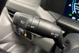 met. harmaa Volkswagen Transporter 2025 kuva 14.