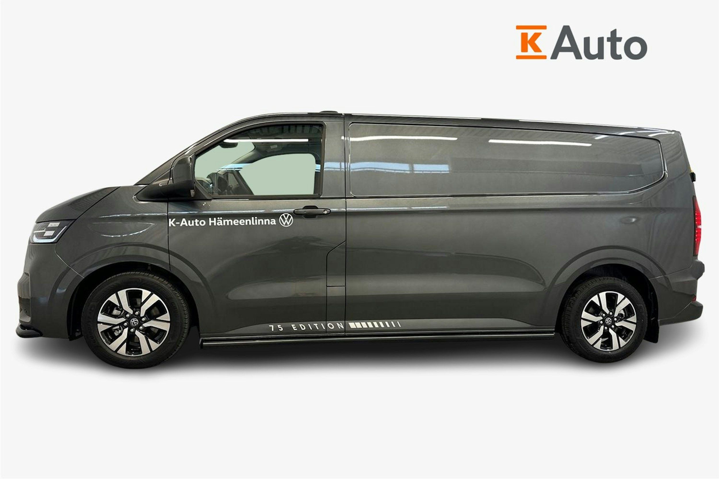 harmaa Volkswagen Transporter 2025 kuva 5.