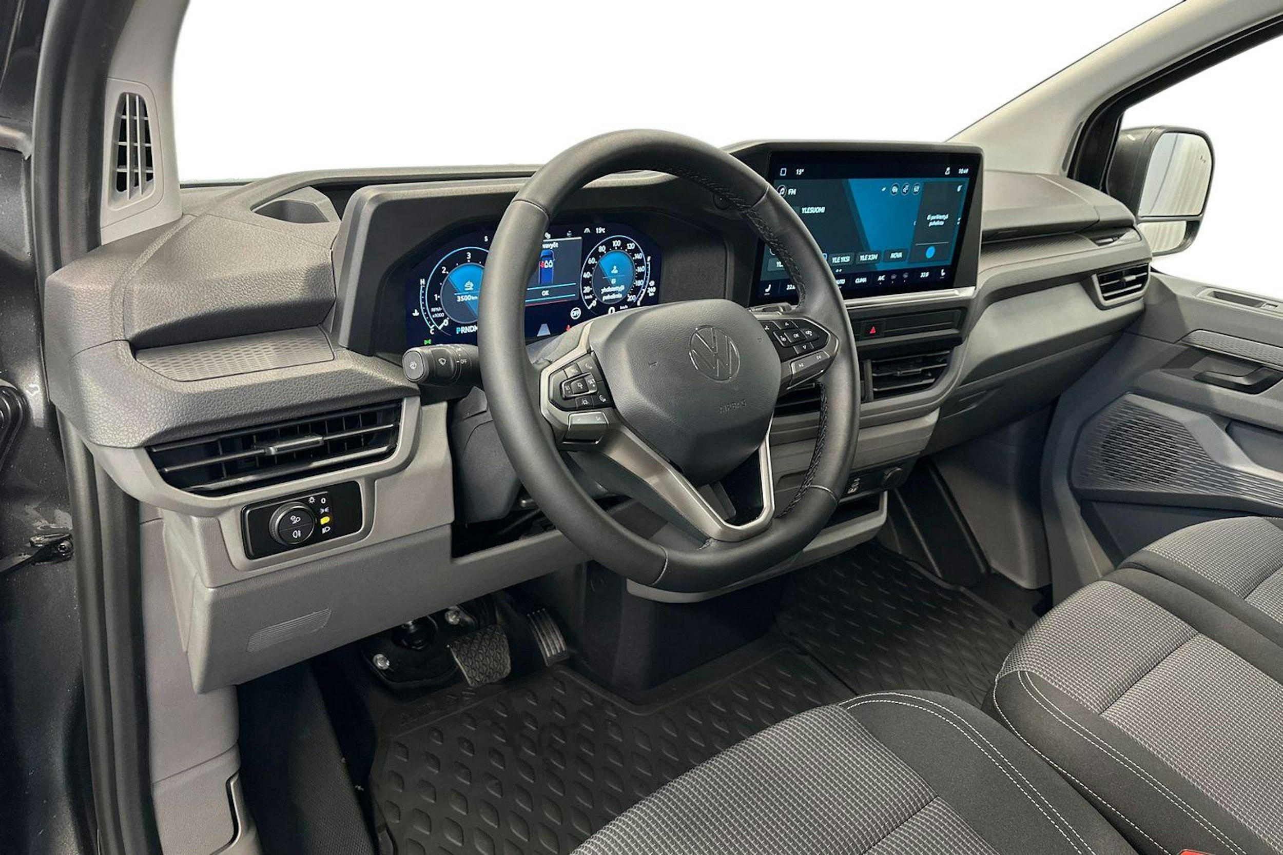 harmaa Volkswagen Transporter 2025 kuva 6.