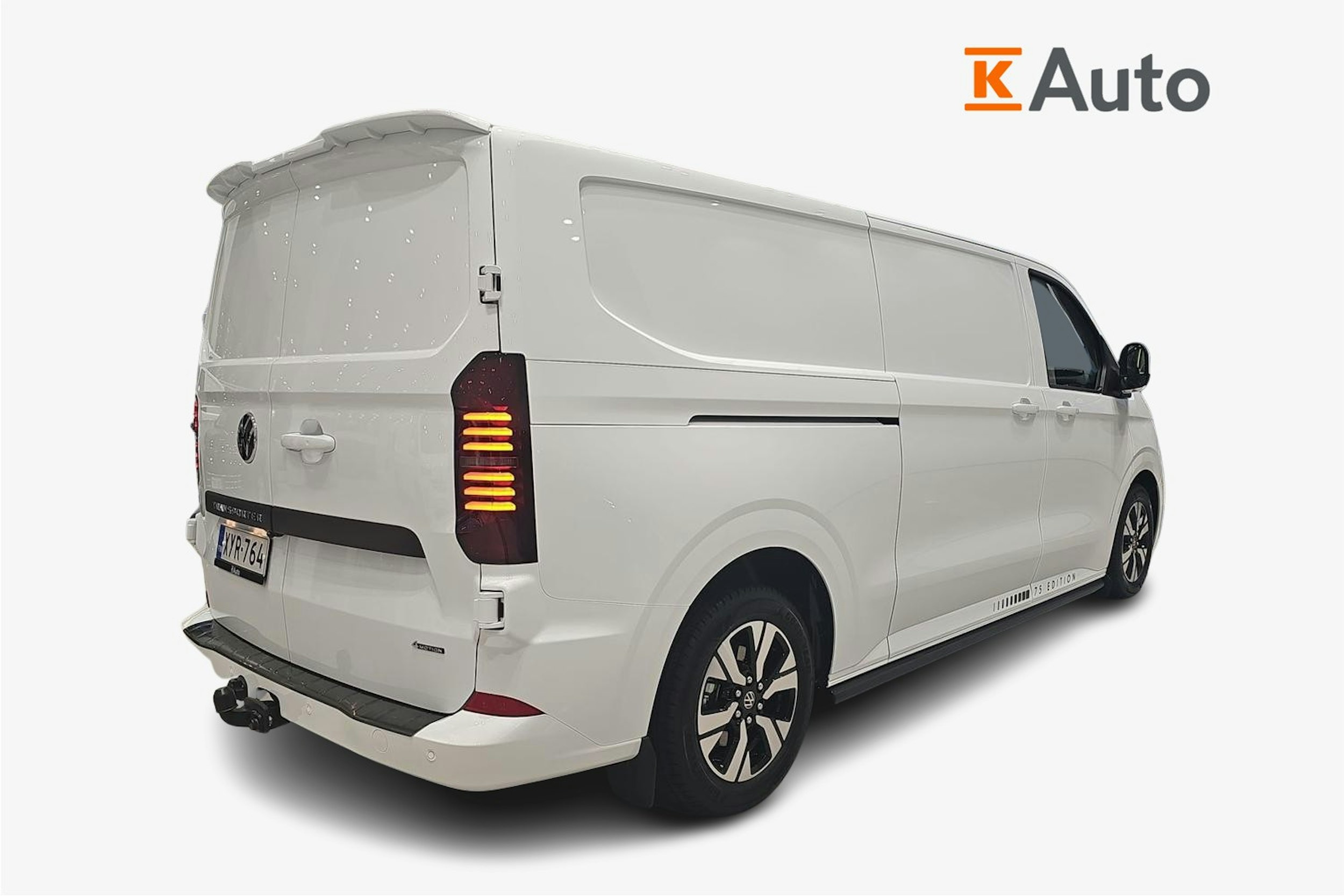 valkoinen Volkswagen Transporter 2025 kuva 3.