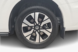 valkoinen Volkswagen Transporter 2025 kuva 11.