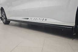 valkoinen Volkswagen Transporter 2025 kuva 13.