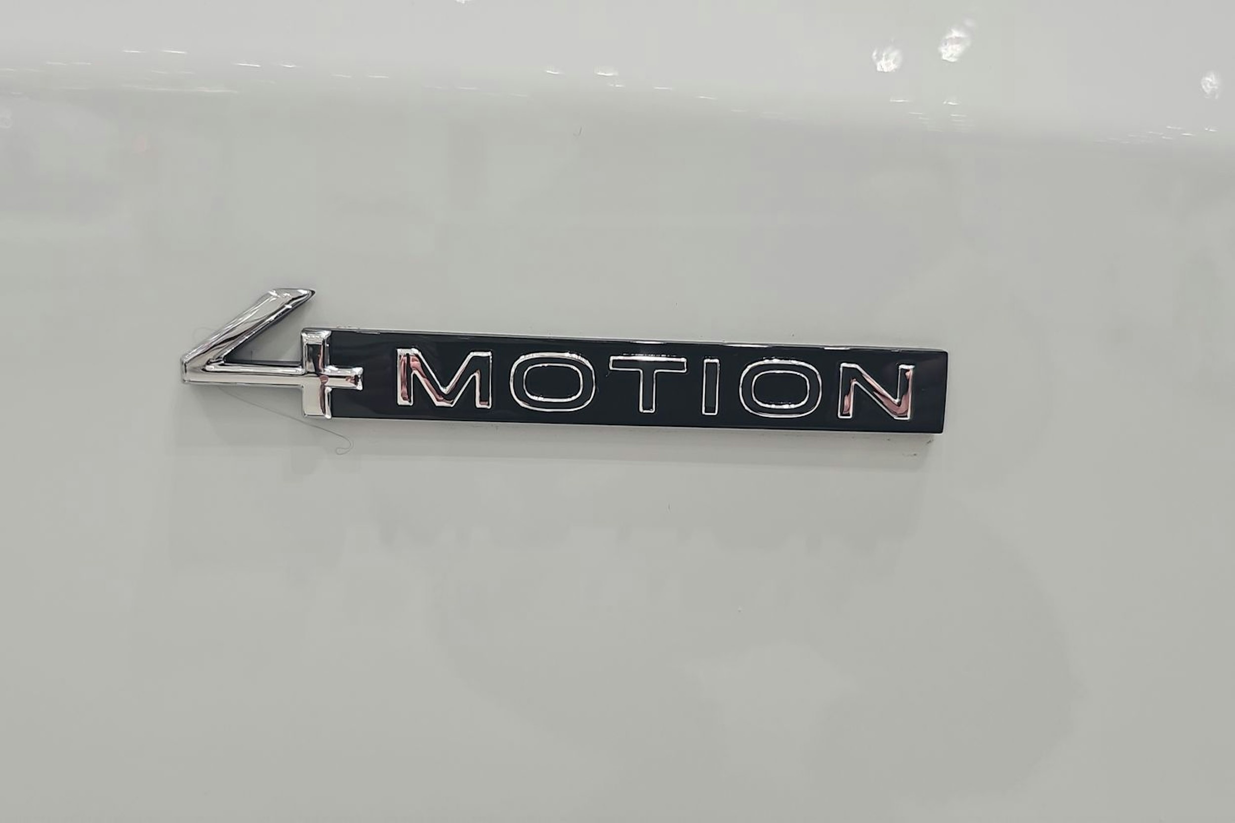 valkoinen Volkswagen Transporter 2025 kuva 17.