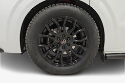 valkoinen Volkswagen Transporter 2025 kuva 12.