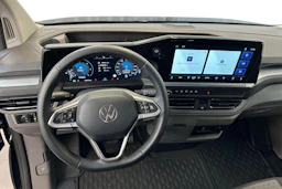 Musta Volkswagen Transporter 2025 kuva 9.