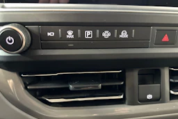 Musta Volkswagen Transporter 2025 kuva 26.
