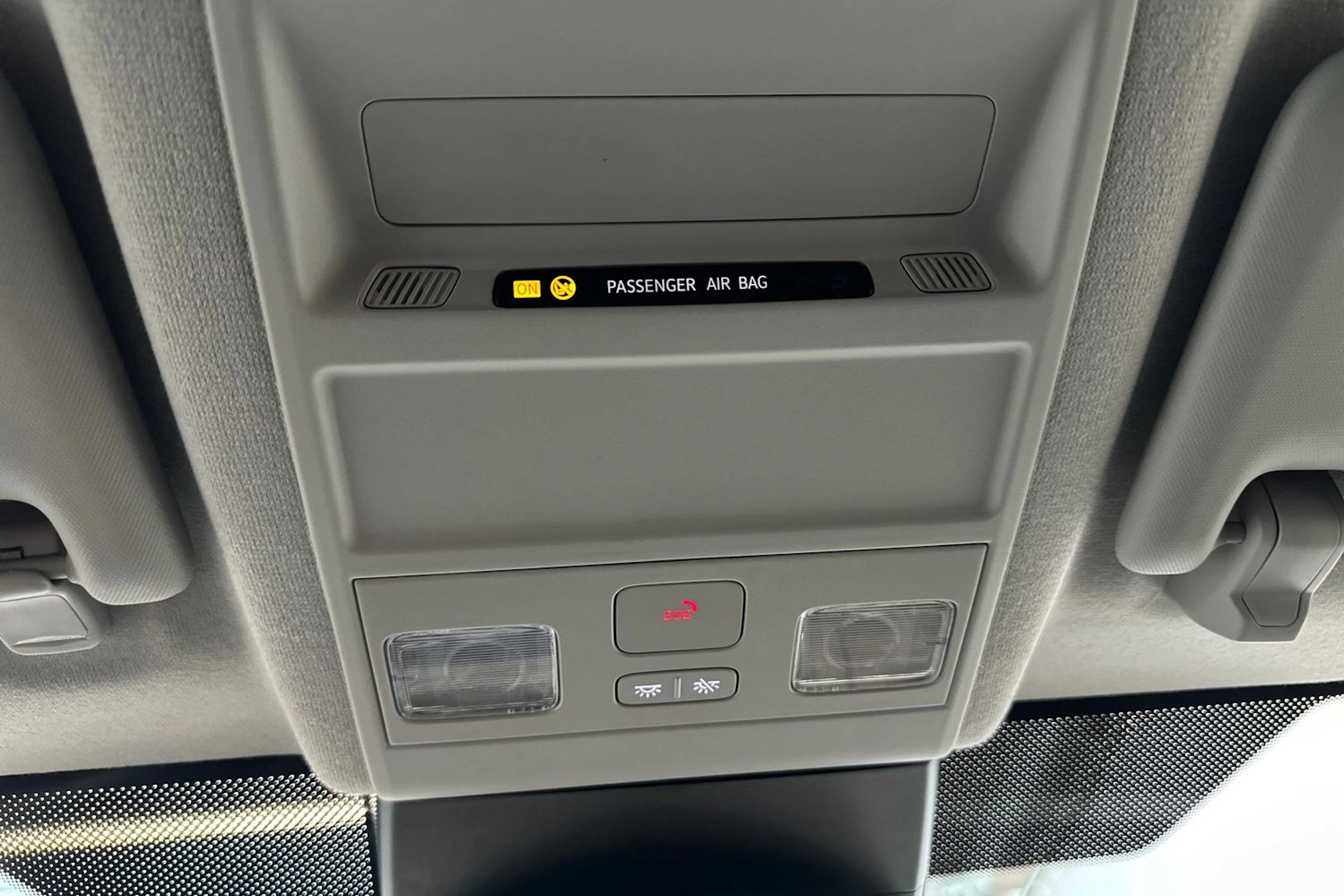 Musta Volkswagen Transporter 2025 kuva 28.