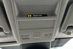 Musta Volkswagen Transporter 2025 kuva 28.