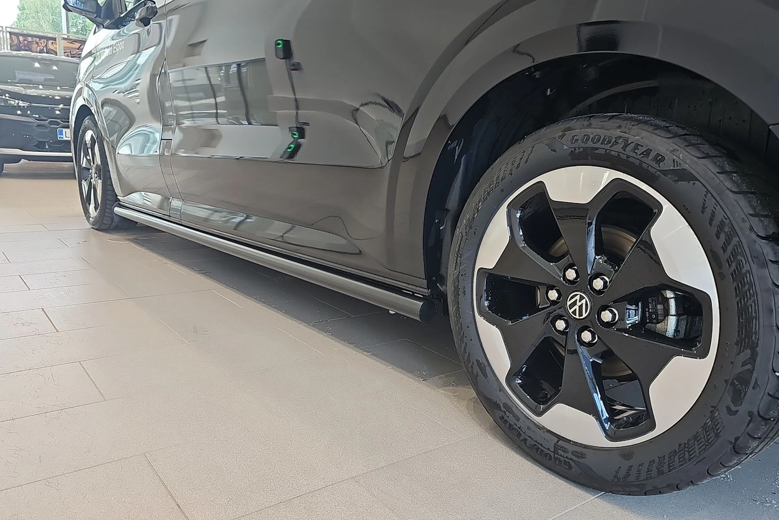 met. musta Volkswagen Transporter 2026 kuva 14.