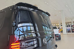 met. musta Volkswagen Transporter 2026 kuva 16.