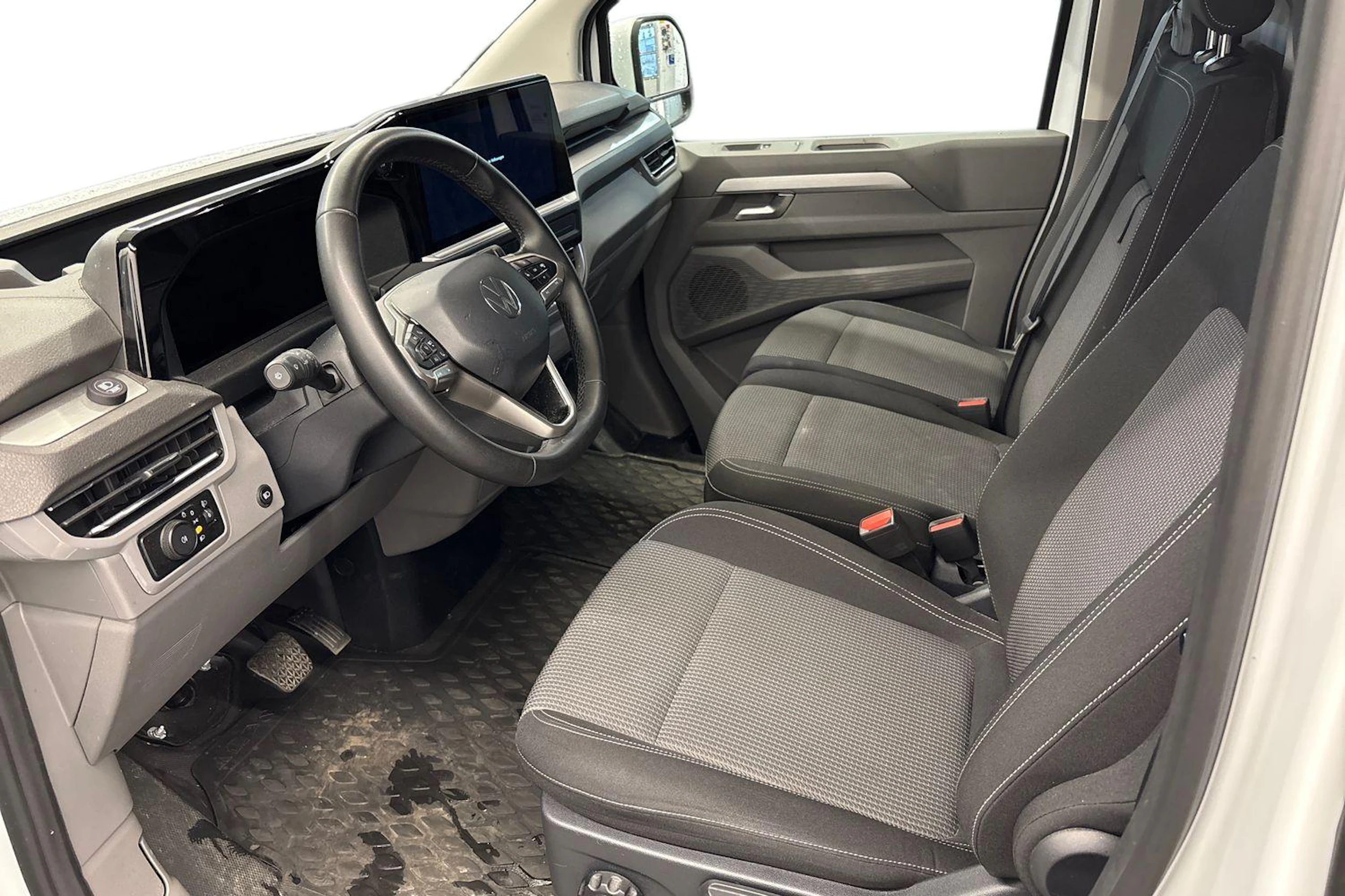 valkoinen Volkswagen Transporter 2025 kuva 3.