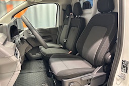 valkoinen Volkswagen Transporter 2025 kuva 8.