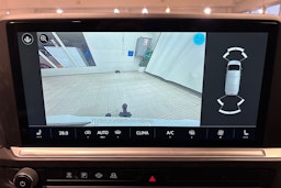 valkoinen Volkswagen Transporter 2025 kuva 17.