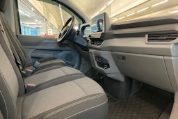 harmaa Volkswagen Transporter 2025 kuva 15.