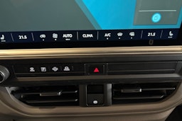 harmaa Volkswagen Transporter 2025 kuva 20.
