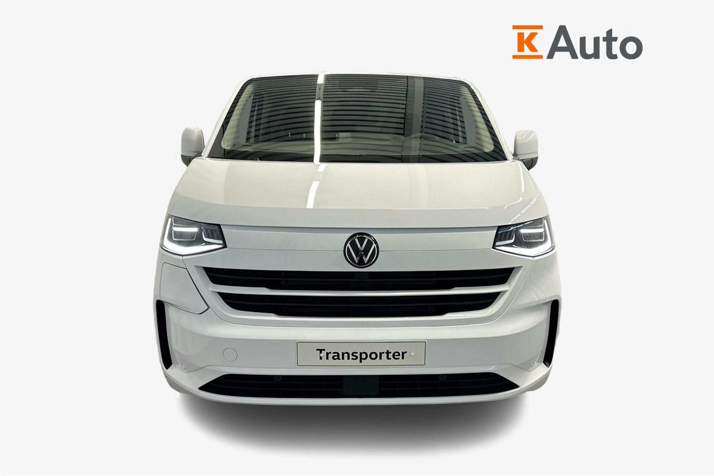 valkoinen Volkswagen Transporter 2025 kuva 4.