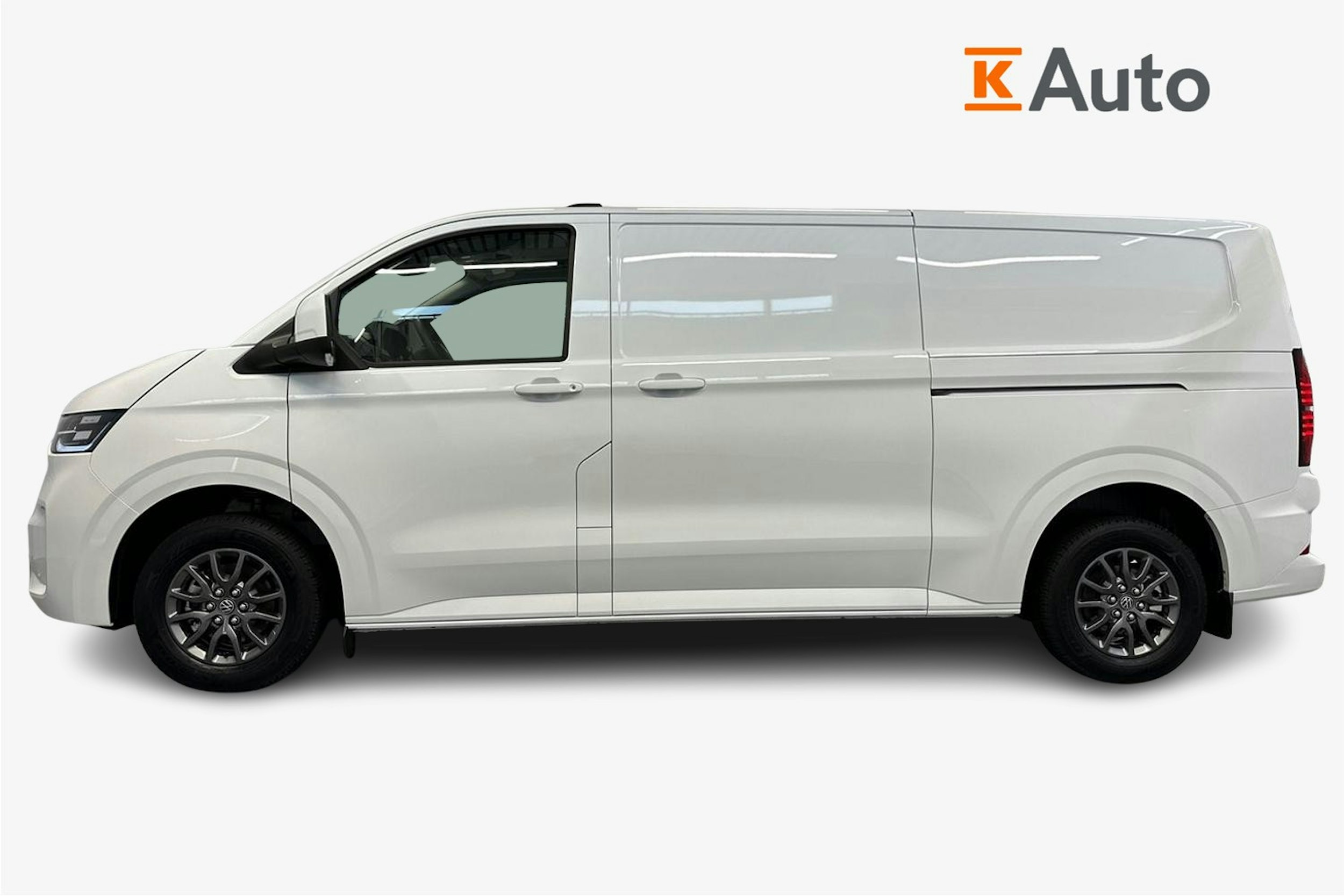 valkoinen Volkswagen Transporter 2025 kuva 5.