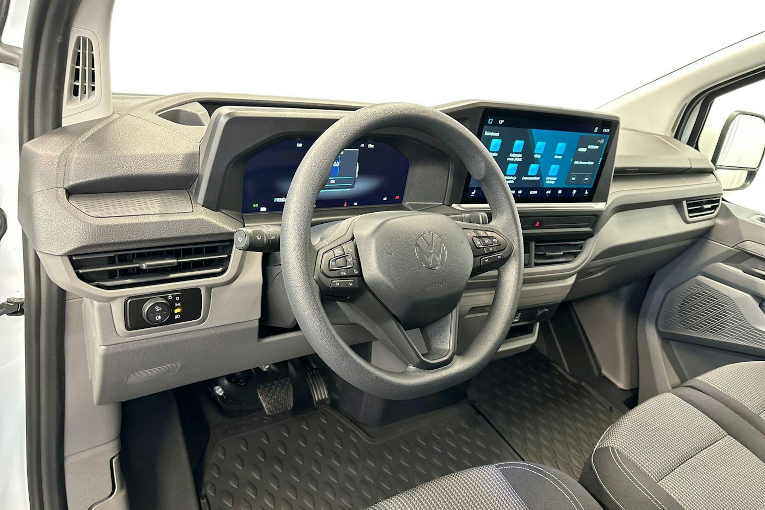 valkoinen Volkswagen Transporter 2025 kuva 6.