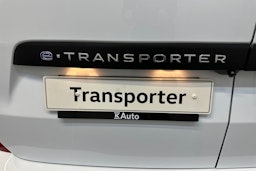 valkoinen Volkswagen Transporter 2025 kuva 13.