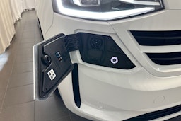 valkoinen Volkswagen Transporter 2025 kuva 14.