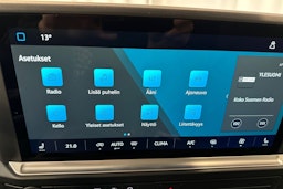 valkoinen Volkswagen Transporter 2025 kuva 22.