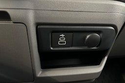 valkoinen Volkswagen Transporter 2025 kuva 25.