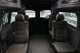 musta Volkswagen Transporter 2026 kuva 13.