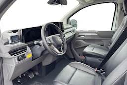valkoinen Volkswagen Transporter 2026 kuva 8.