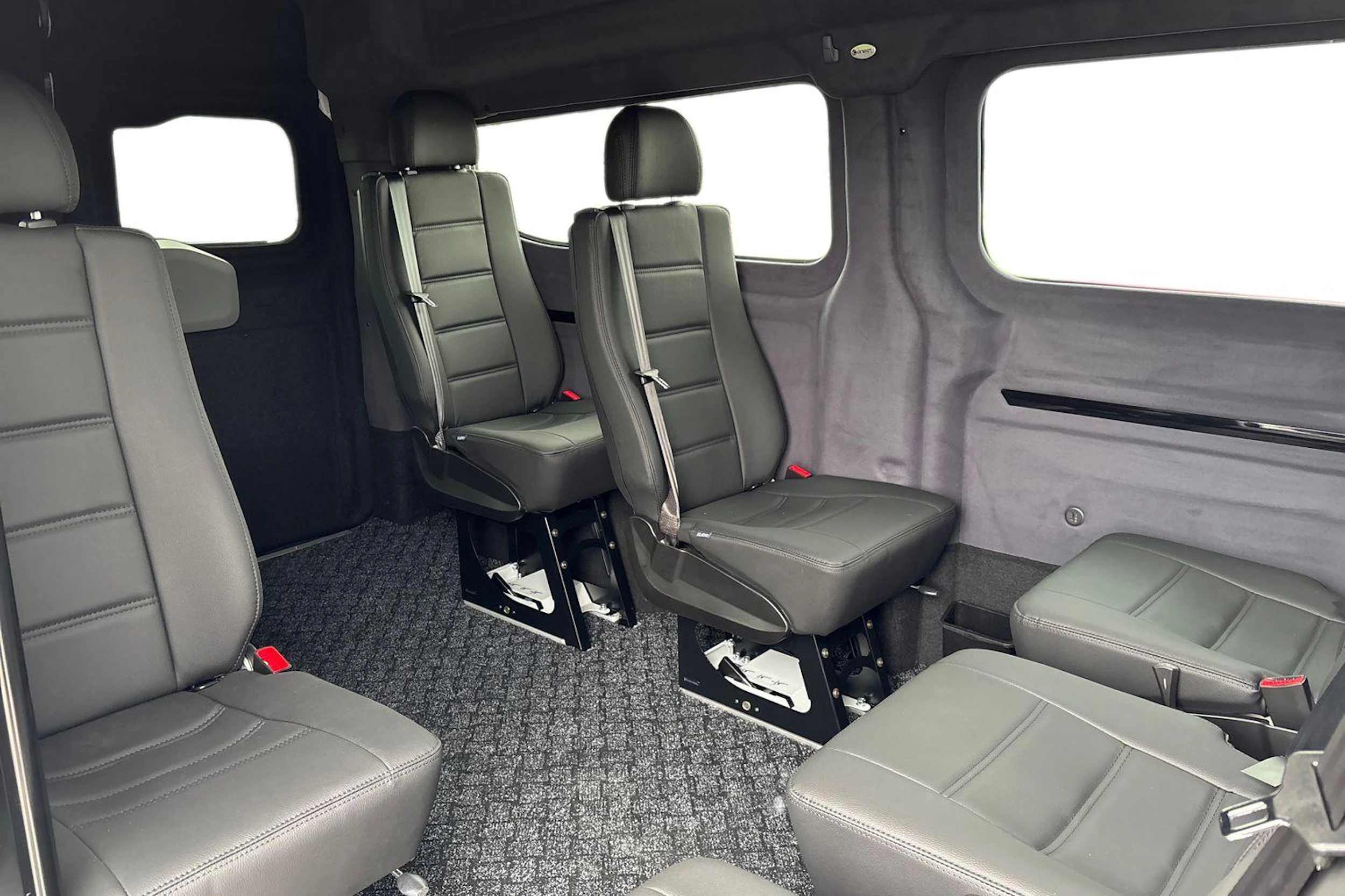 valkoinen Volkswagen Transporter 2026 kuva 11.