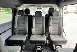 valkoinen Volkswagen Transporter 2026 kuva 18.