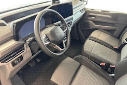 harmaa Volkswagen Transporter 2026 kuva 8.