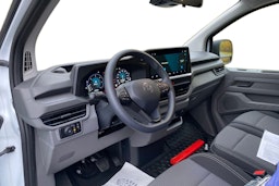 valkoinen Volkswagen Transporter 2026 kuva 8.