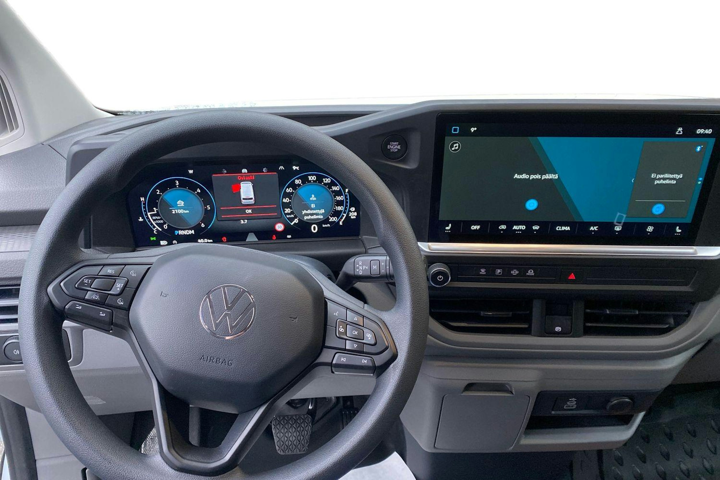 valkoinen Volkswagen Transporter 2026 kuva 9.