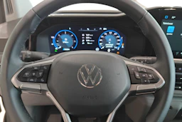 harmaa Volkswagen Transporter 2026 kuva 11.