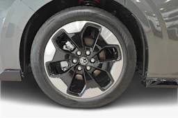 harmaa Volkswagen Transporter 2026 kuva 12.