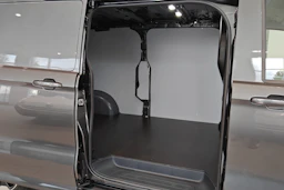 harmaa Volkswagen Transporter 2026 kuva 29.