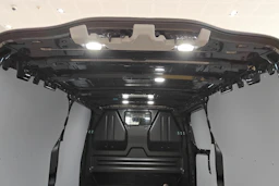 harmaa Volkswagen Transporter 2026 kuva 31.