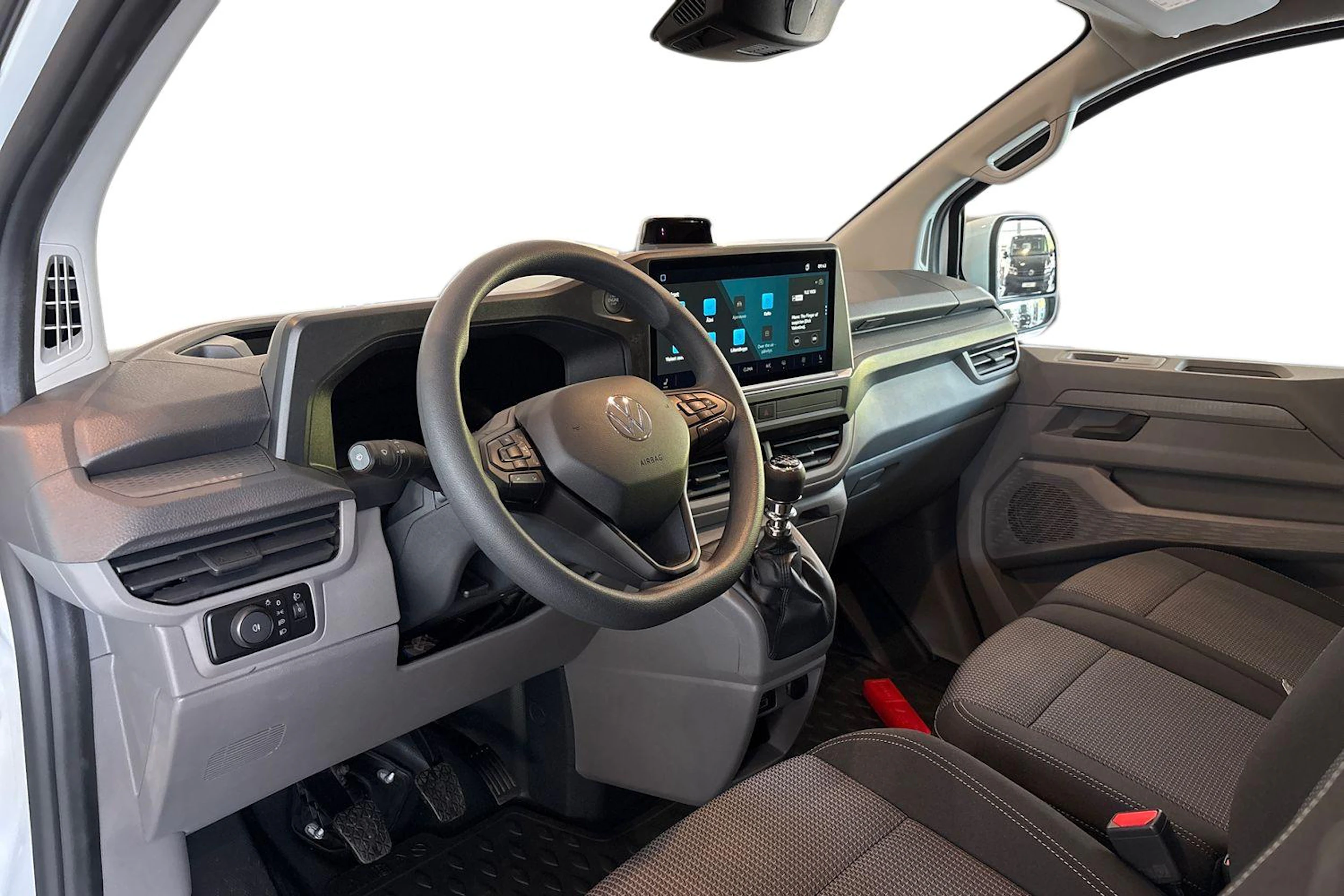valkoinen Volkswagen Transporter 2026 kuva 8.