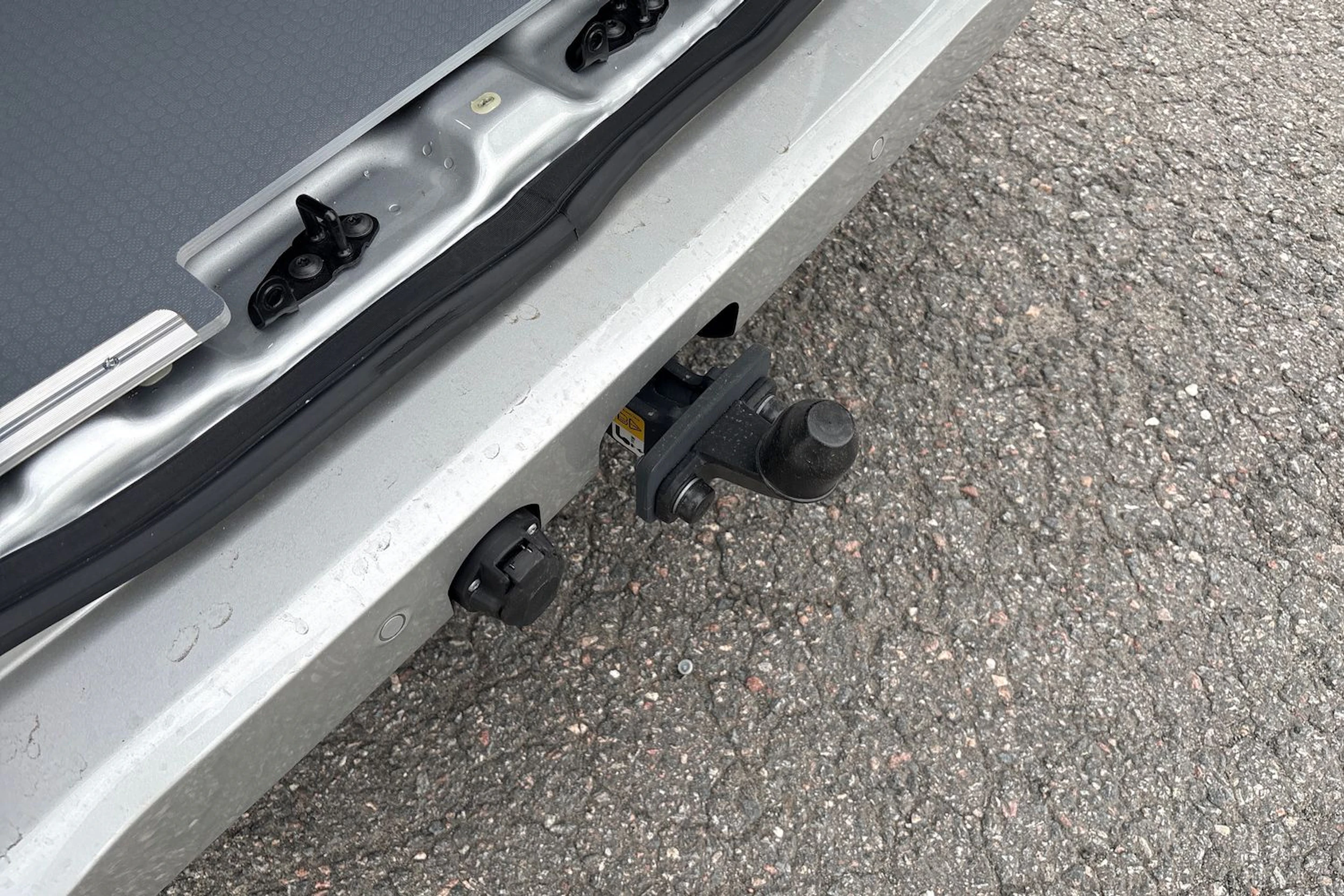 harmaa Volkswagen Transporter 2026 kuva 14.