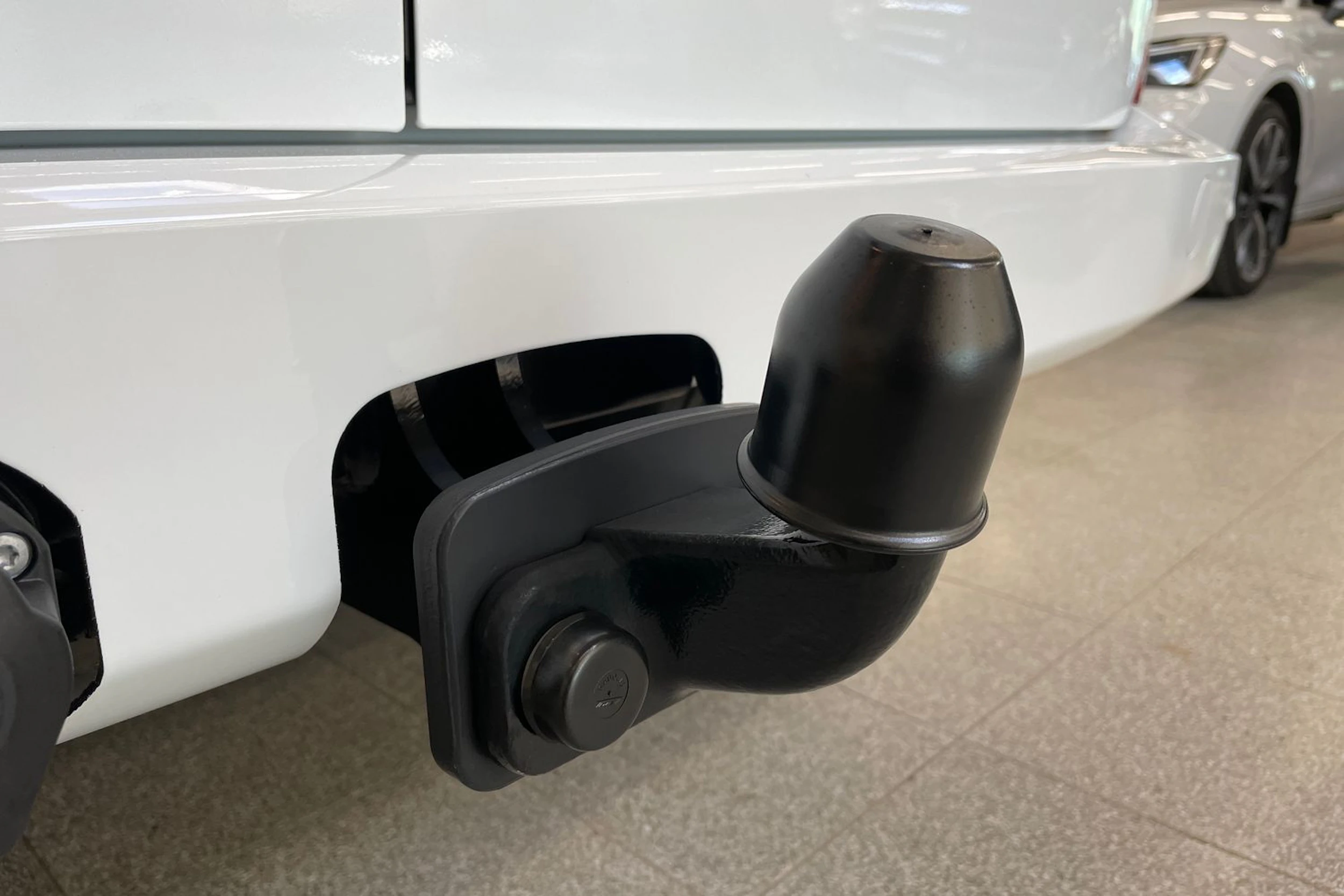 valkoinen Volkswagen Transporter 2026 kuva 14.