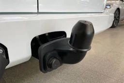 valkoinen Volkswagen Transporter 2026 kuva 14.