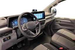 Valkoinen Volkswagen Transporter 2026 kuva 8.