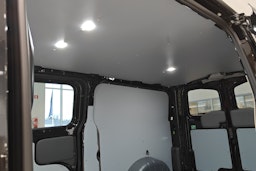 musta Volkswagen Transporter 2026 kuva 15.